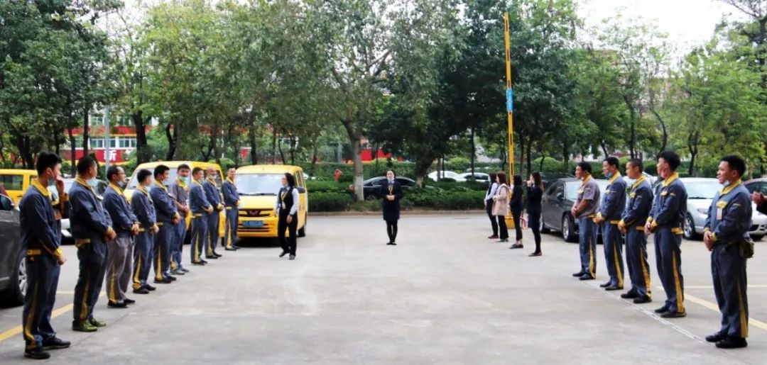 葆德空壓機(jī)明碼標(biāo)價(jià)，真誠的服務(wù)卻是無價(jià)！