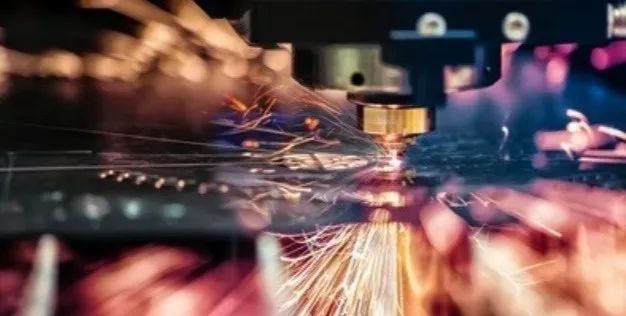 技術應用:激光切割為什么需要清潔干燥的壓縮空氣?