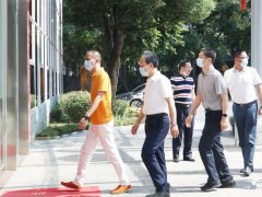 創新引領 數字賦能｜ 佛山市郭文海市長蒞臨葆德調研指導！