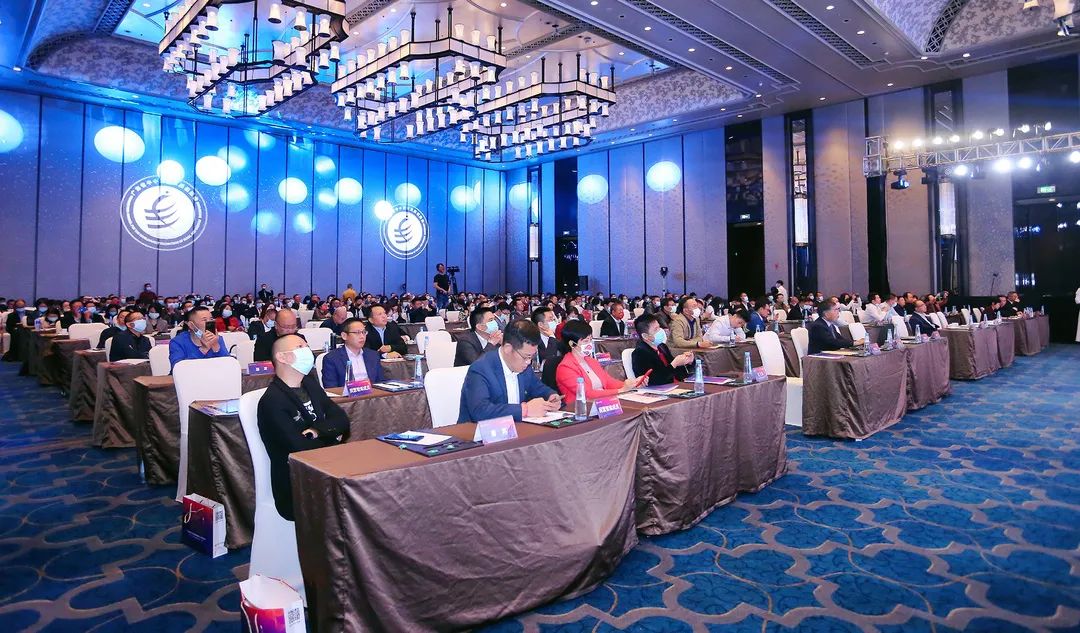 葆德榮膺數字先鋒獎，以數字化重構空壓機行業新生態！