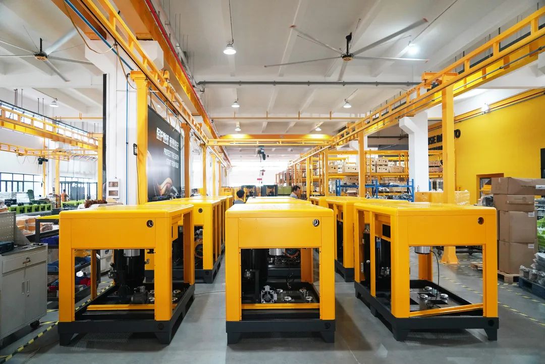 第8屆“年度巔峰 感恩直銷”葆德空壓機感恩直銷活動成功舉辦