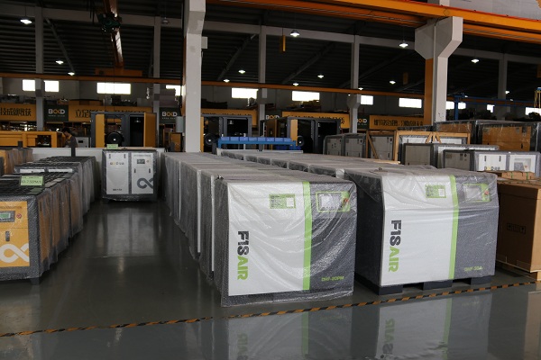 大黃蜂永磁變頻螺桿式空壓機的特點分析