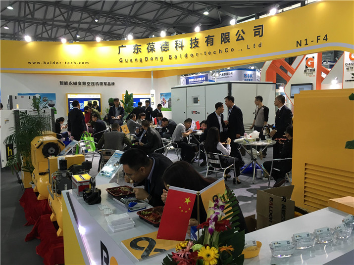 上海展007.jpg 葆德攜精品永磁變頻空壓機參展2015上海國際壓縮
